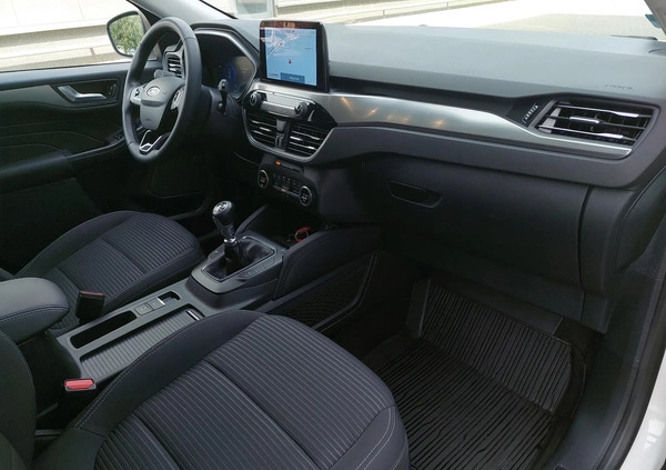 Ford Kuga cena 105000 przebieg: 12835, rok produkcji 2021 z Ćmielów małe 704